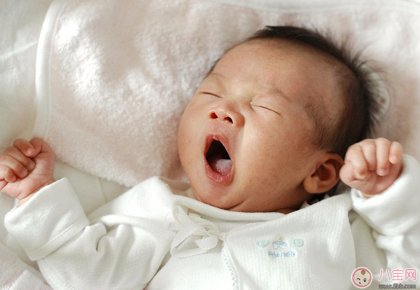 新生兒護(hù)理的四個(gè)大問題 新手媽媽必看新生兒護(hù)理秘籍