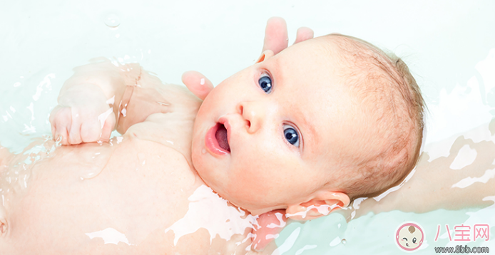 新生兒頭部護理方法 新生兒頭部護理三個技巧