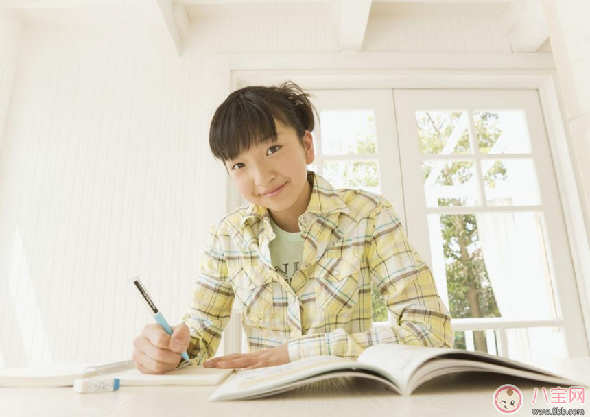 孩子不喜歡寫作業(yè) 可能這樣會(huì)讓孩子容易接受 孩子不喜歡寫作業(yè) 可能這樣會(huì)讓孩子容易接受