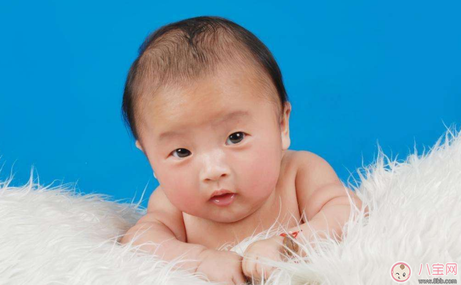 孩子多大會叫爸爸媽媽 孩子開口說話是什么時候