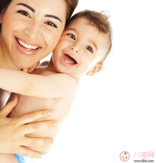 喂奶漲奶有硬塊難受不已 試試這個方法吧 喂奶漲奶有硬塊難受不已 試試這個方法吧