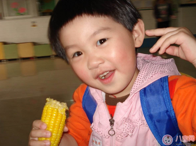 杭州部分小學(xué)推遲到孩子校時(shí)間 好的睡眠和吃早餐對(duì)孩子太重要