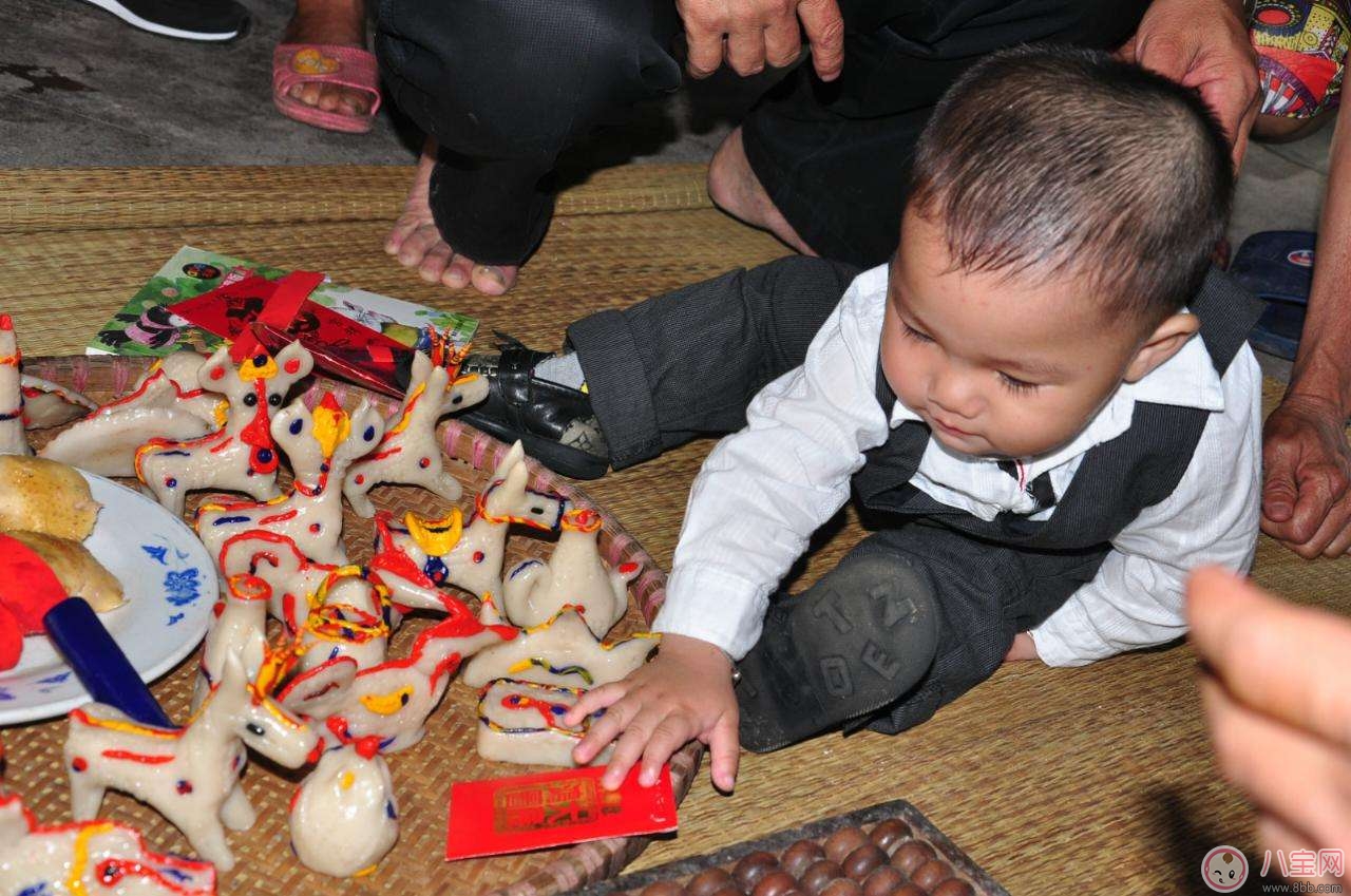 寶寶周歲抓周用品 流程以及注意事項(xiàng) 寶寶周歲抓周用品 流程以及注意事項(xiàng)