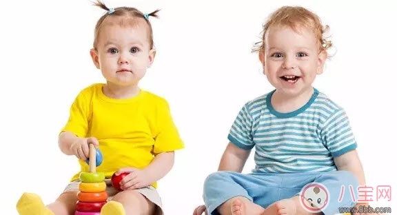 寶寶走路內(nèi)八字怎么辦 寶寶走路內(nèi)八字的原因有哪些 寶寶走路內(nèi)八字怎么辦 寶寶走路內(nèi)八字的原因有哪些