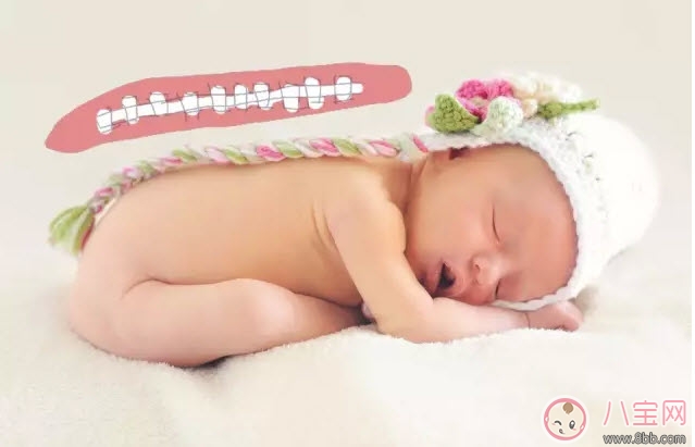 新生兒一天最多抱多久 三個(gè)月之內(nèi)的寶寶每天抱多久合適 新生兒一天最多抱多久 三個(gè)月之內(nèi)的寶寶每天抱多久合適