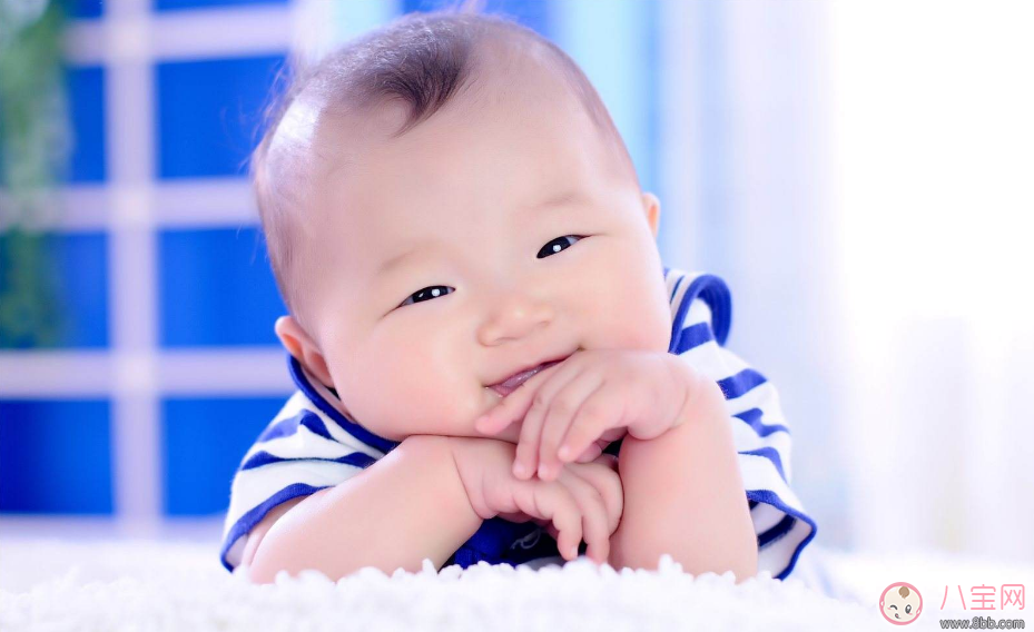 孩子開始發(fā)出聲音就要注意 可以教孩子學說話了 孩子開始發(fā)出聲音就要注意 可以教孩子學說話了