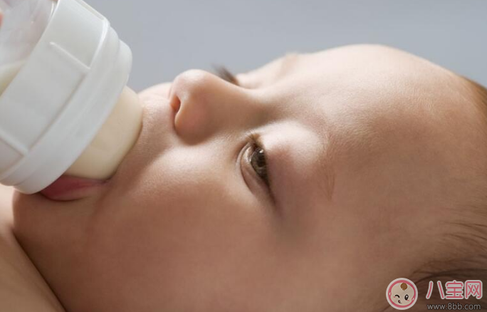 母乳和配方奶哪個好 混合喂養(yǎng)更靠譜 母乳和配方奶哪個好 混合喂養(yǎng)更靠譜