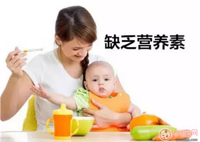 寶寶突然頻繁眨眼睛是怎么回事 寶寶最近頻繁用力眨眼睛是什么原因