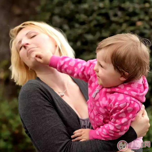 孩子的這些行為其實(shí)是在宣泄 別把孩子的咬人和打人不當(dāng)回事