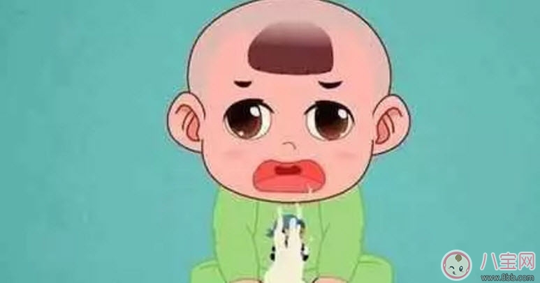 寶寶吐藥后需要補(bǔ)喂嗎 寶寶吐藥怎么辦正確喂藥的姿勢(shì)