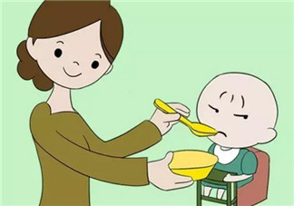 寶寶吐藥后需要補(bǔ)喂嗎 寶寶吐藥怎么辦正確喂藥的姿勢