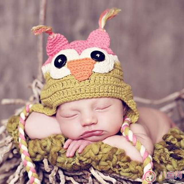 育兒中的兩個(gè)錯(cuò)誤 曬太陽補(bǔ)鈣喝果汁補(bǔ)充維生素 育兒中的兩個(gè)錯(cuò)誤 曬太陽補(bǔ)鈣喝果汁補(bǔ)充維生素