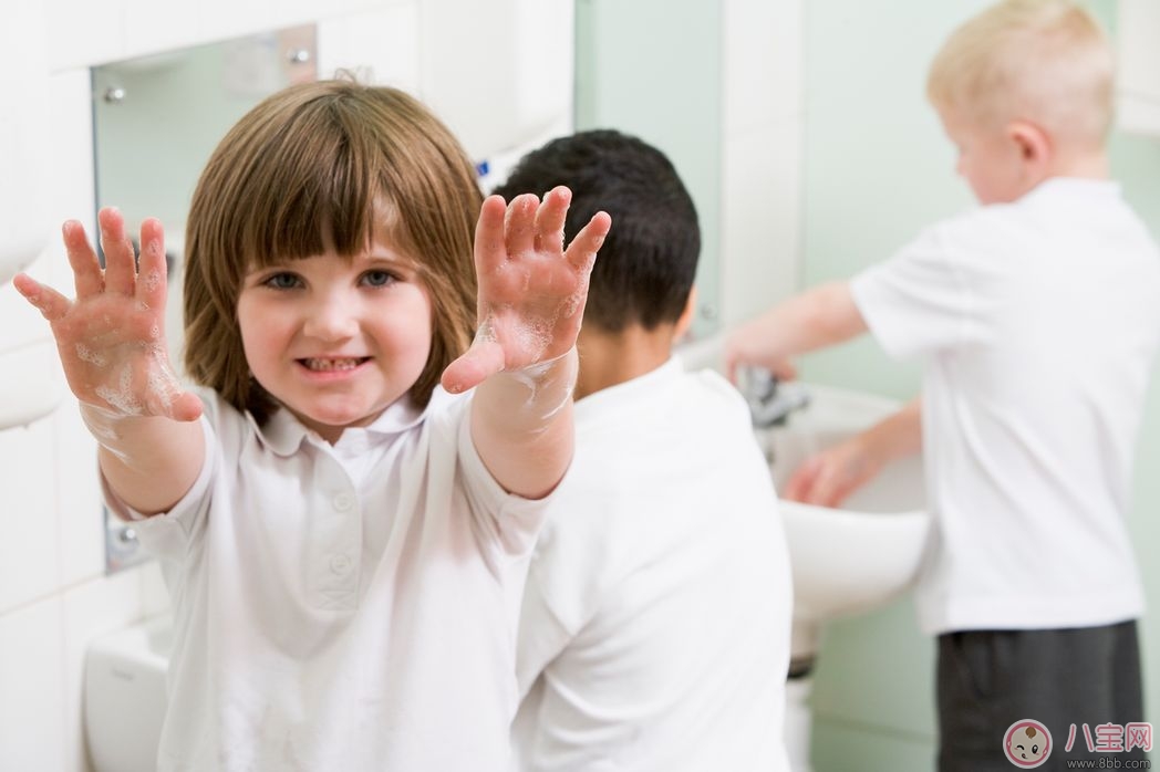 秋季如何預(yù)防腸病毒 腸病毒的危害知多少 秋季如何預(yù)防腸病毒 腸病毒的危害知多少