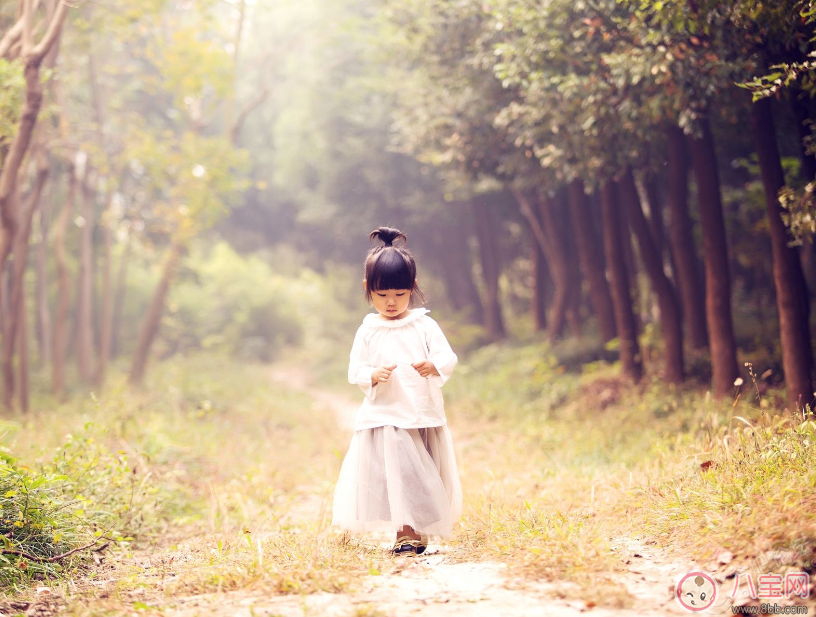 春捂秋凍有道理 孩子秋天衣服選擇有條理 春捂秋凍有道理 孩子秋天衣服選擇有條理