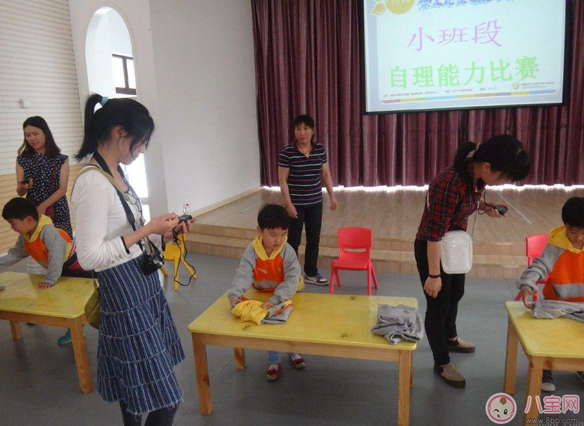 孩子不能自理問題大 別處處包辦才能讓他成長 孩子不能自理問題大 別處處包辦才能讓他成長