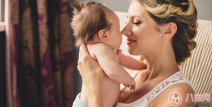 母乳喂養(yǎng)姿勢(shì)和技巧2017 正確的母乳喂養(yǎng)方式 母乳喂養(yǎng)姿勢(shì)和技巧2017 正確的母乳喂養(yǎng)方式