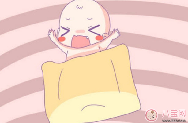 寶寶晚上頻繁夜醒還哭怎么辦 七八個月寶寶頻繁夜醒哭的原因
