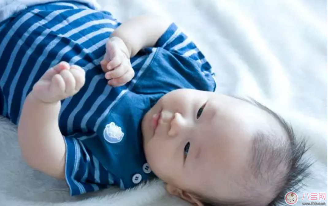 寶寶的頭發(fā)生長過程 寶寶頭發(fā)生長的秘密 寶寶的頭發(fā)生長過程 寶寶頭發(fā)生長的秘密