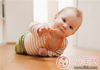 如何發(fā)展寶寶身心健全 寶寶爬行訓練很重要 如何發(fā)展寶寶身心健全 寶寶爬行訓練很重要