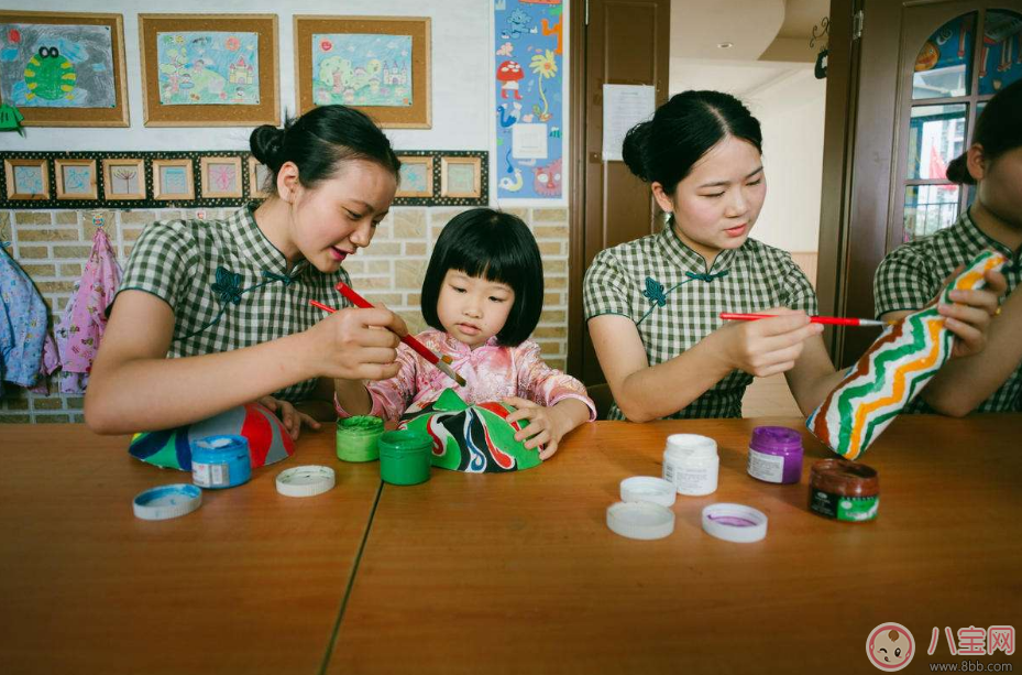 孩子只聽老師的不停爸爸媽媽的 知道這個原因后爸爸媽媽沉默了 孩子只聽老師的不停爸爸媽媽的 知道這個原因后爸爸媽媽沉默了