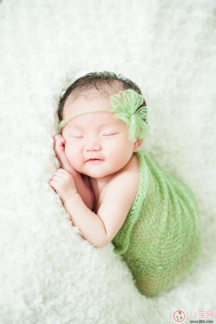 襁褓新生兒很重要  安撫寶寶情緒好處多