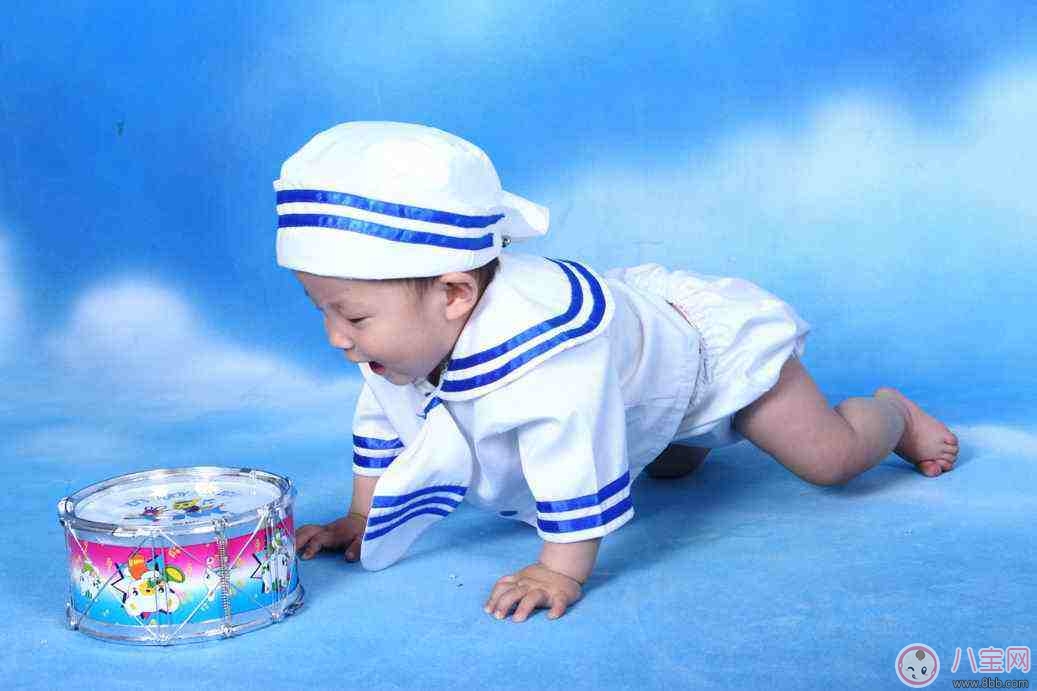 10月齡寶寶太淘氣 5分鐘學(xué)會(huì)如何應(yīng)對(duì) 讓寶寶懂事起來(lái) 10月齡寶寶太淘氣 5分鐘學(xué)會(huì)如何應(yīng)對(duì) 讓寶寶懂事起來(lái)