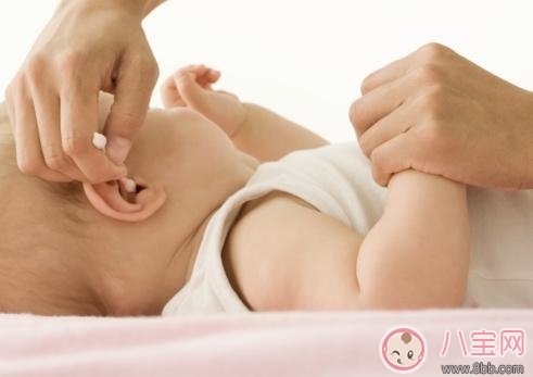 寶寶耳垢耳屎清理 千萬不要亂清理 寶寶耳垢耳屎清理 千萬不要亂清理