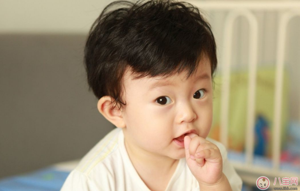 孩子頑劣喜歡玩手指 孩子玩手指怎么糾正