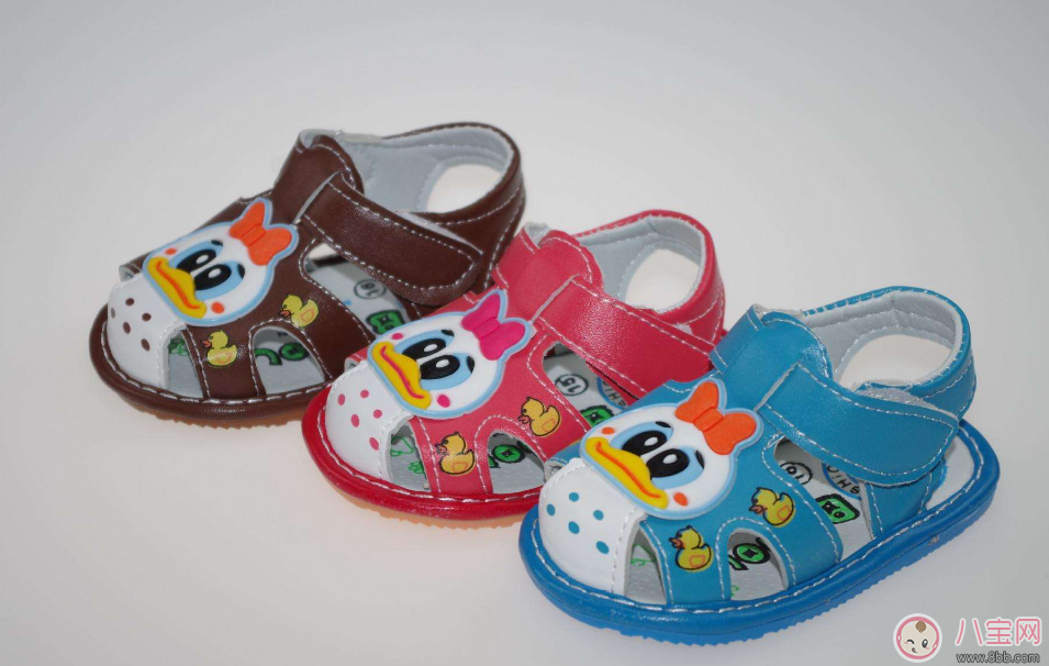 寶寶選鞋誤區(qū)要避開(kāi) 正確選對(duì)鞋子才算好