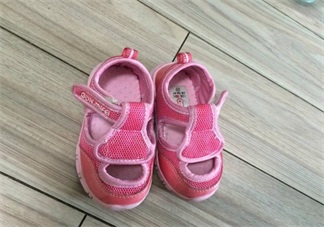 寶寶選鞋誤區(qū)要避開 正確選對鞋子才算好