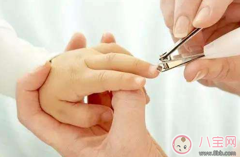 孩子手上長(zhǎng)倒刺 寶媽?xiě)?yīng)該這么做 孩子手上長(zhǎng)倒刺 寶媽?xiě)?yīng)該這么做