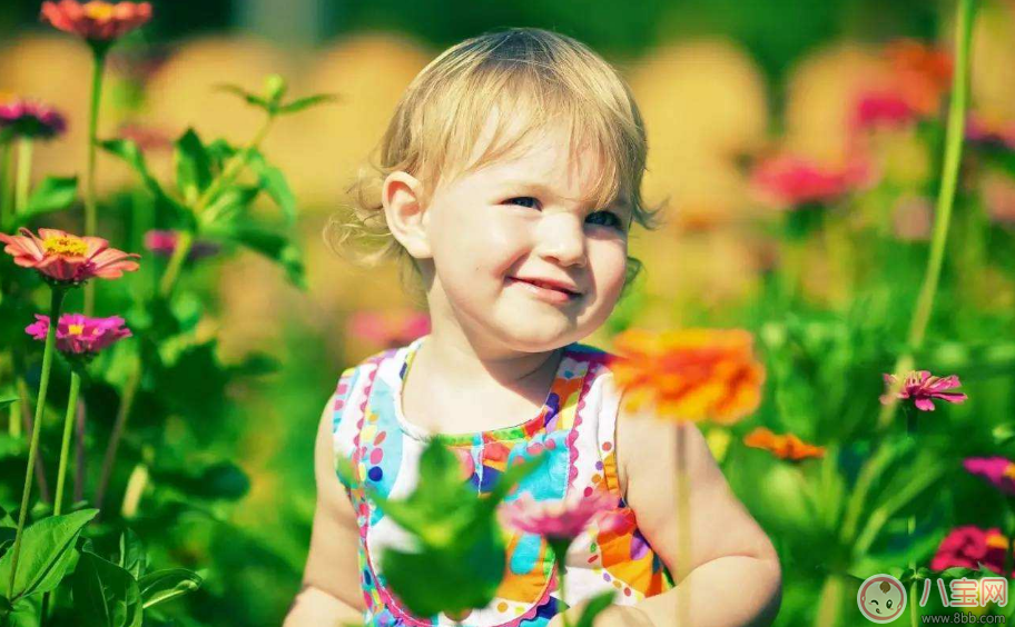 孩子怎么曬太陽好 小寶寶曬太陽方法