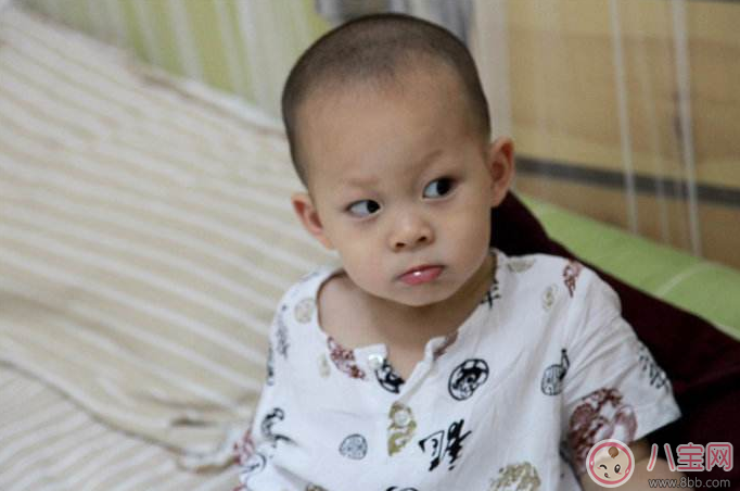 寶寶愛生氣爸爸媽媽怎么應(yīng)對(duì)自如 寶寶生氣解決方法