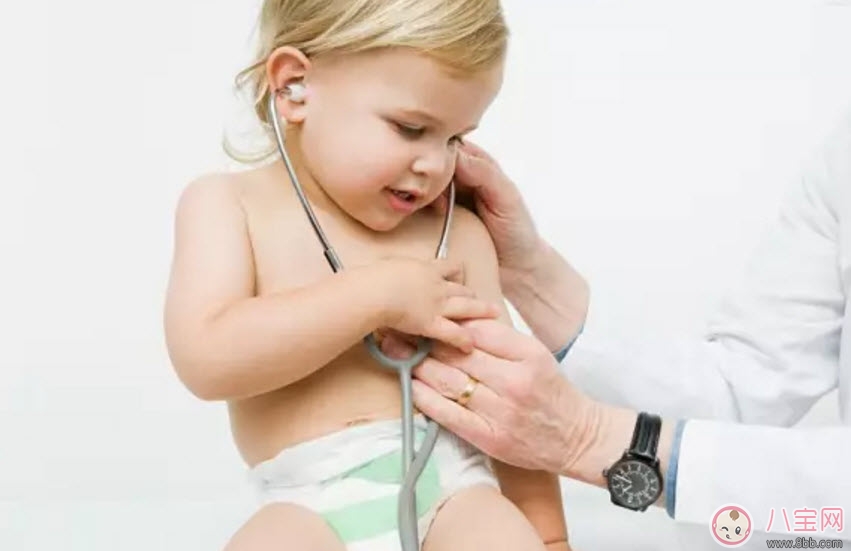 小寶寶支氣管肺炎什么癥狀 寶寶一直咳嗽是肺炎嗎 小寶寶支氣管肺炎什么癥狀 寶寶一直咳嗽是肺炎嗎