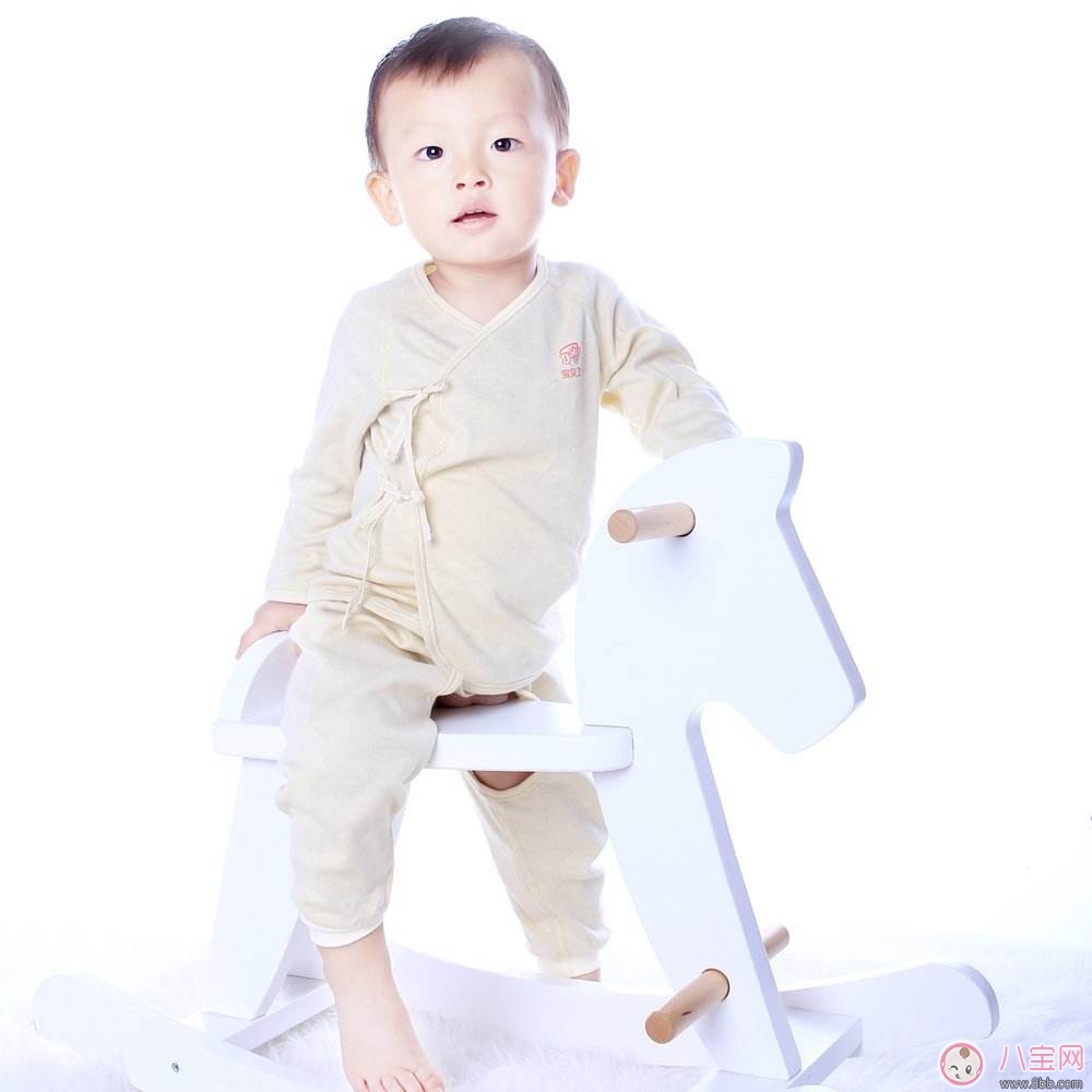 2017秋季如何給寶寶穿衣 正確的穿衣觀念說(shuō)明 2017秋季如何給寶寶穿衣 正確的穿衣觀念說(shuō)明