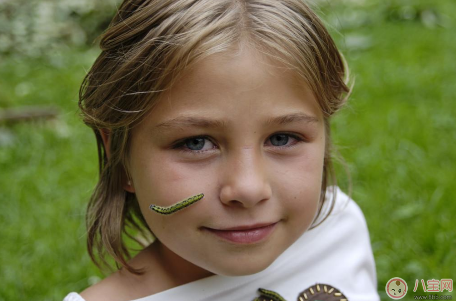 家里的墻都是孩子的畫板 原因是因為探索欲 家里的墻都是孩子的畫板 原因是因為探索欲