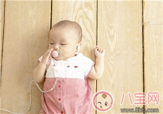 寶寶學(xué)音樂(lè)的優(yōu)缺點(diǎn)分析 家長(zhǎng)應(yīng)先了解 寶寶學(xué)音樂(lè)的優(yōu)缺點(diǎn)分析 家長(zhǎng)應(yīng)先了解