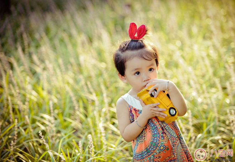 孩子說方言到底好不好 孩子只會(huì)說普通話真的好嗎
