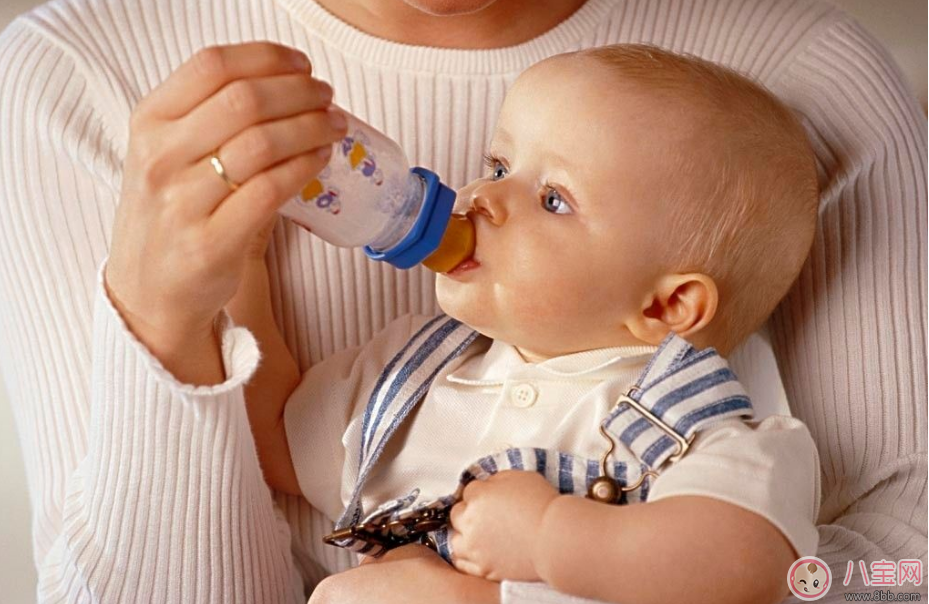 寶寶吃沒吃飽怎么知道 寶寶吃奶時間 寶寶吃沒吃飽怎么知道 寶寶吃奶時間