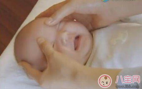 一個(gè)月大寶寶怎么按摩好 一月大寶寶按摩指南