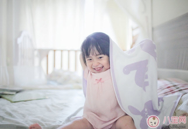 寶寶上幼兒園前的準(zhǔn)備 寶寶上學(xué)前的心理教育物品準(zhǔn)備。