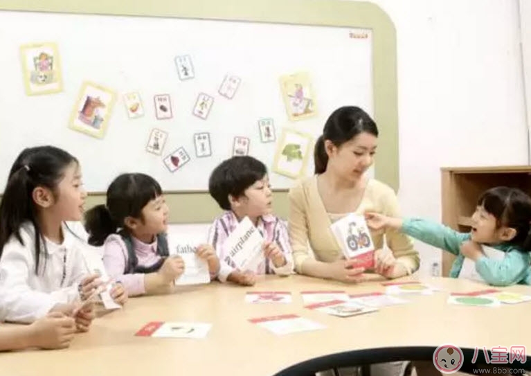 寶寶上幼兒園前的準(zhǔn)備 寶寶上學(xué)前的心理教育物品準(zhǔn)備。