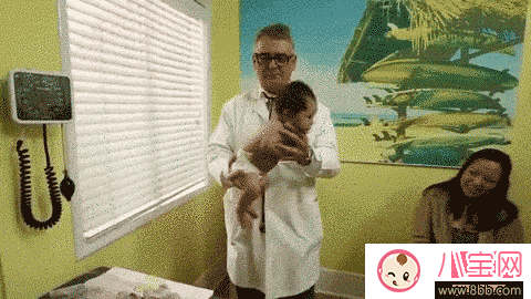 寶寶哭個不停怎么辦 5秒讓寶寶停止哭鬧的方法(圖文)