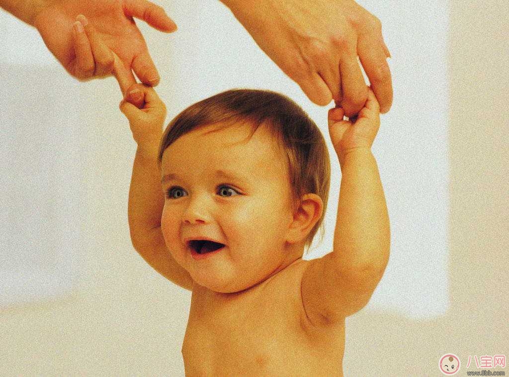 留意一歲前寶寶骨胳走勢(shì) 寶寶骨骼發(fā)育壞習(xí)慣