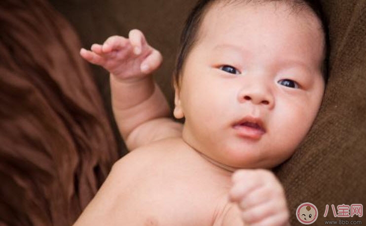 寶寶睡覺干咳怎么回事 寶寶干咳是什么原因 寶寶睡覺干咳怎么回事 寶寶干咳是什么原因