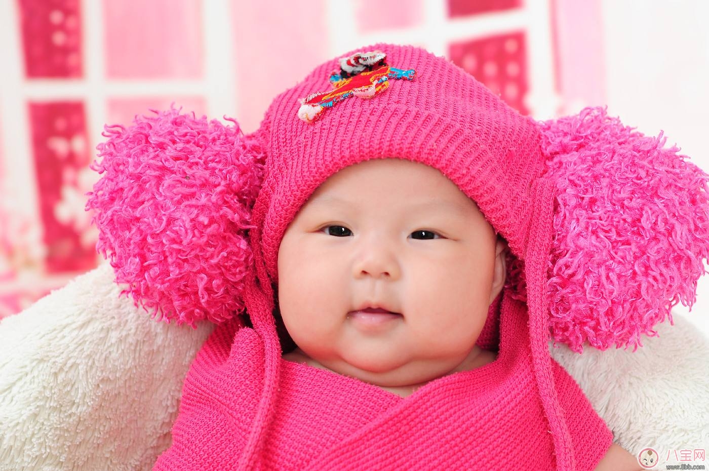 如何照顧兩個月大的嬰兒 了解這些信號很重要 如何照顧兩個月大的嬰兒 了解這些信號很重要