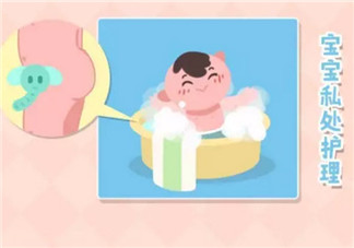 新生兒男寶寶私處清洗圖解 男寶寶私處護(hù)理注意事項(xiàng)
