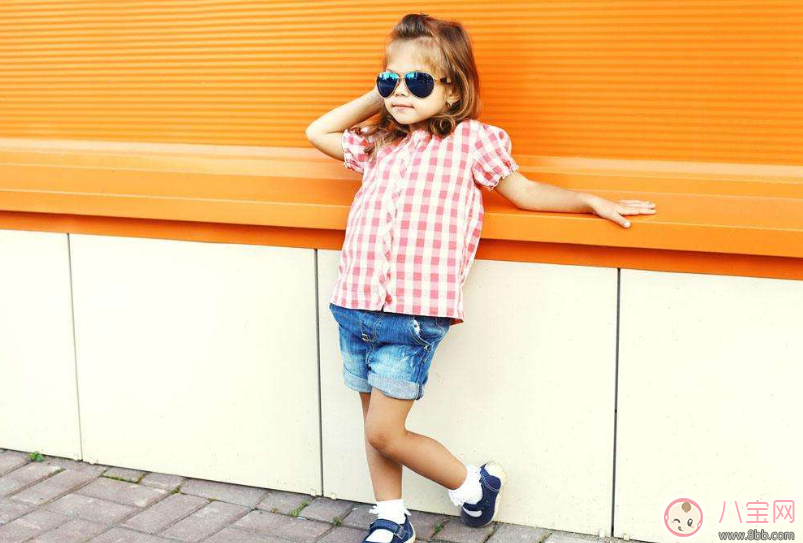 孩子太陽(yáng)鏡怎么選 選購(gòu)適合孩子的太陽(yáng)鏡推薦