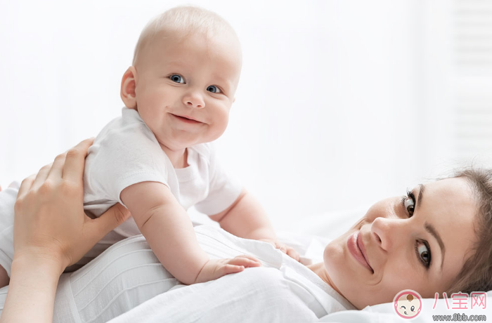 寶寶燙傷后怎么處理不會(huì)留疤 2017孩子燙傷后急救方法 寶寶燙傷后怎么處理不會(huì)留疤 2017孩子燙傷后急救方法