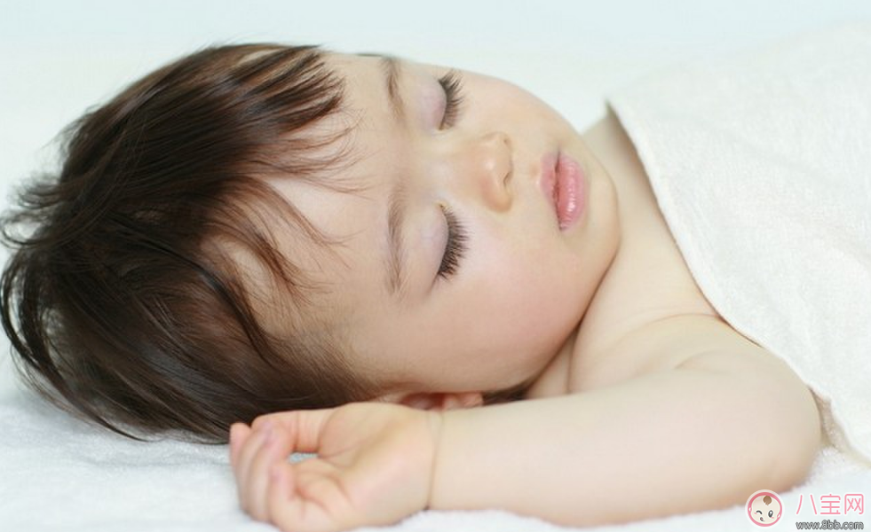寶寶睡不踏實(shí) 夏天燥熱寶寶睡不好方法 寶寶睡不踏實(shí) 夏天燥熱寶寶睡不好方法